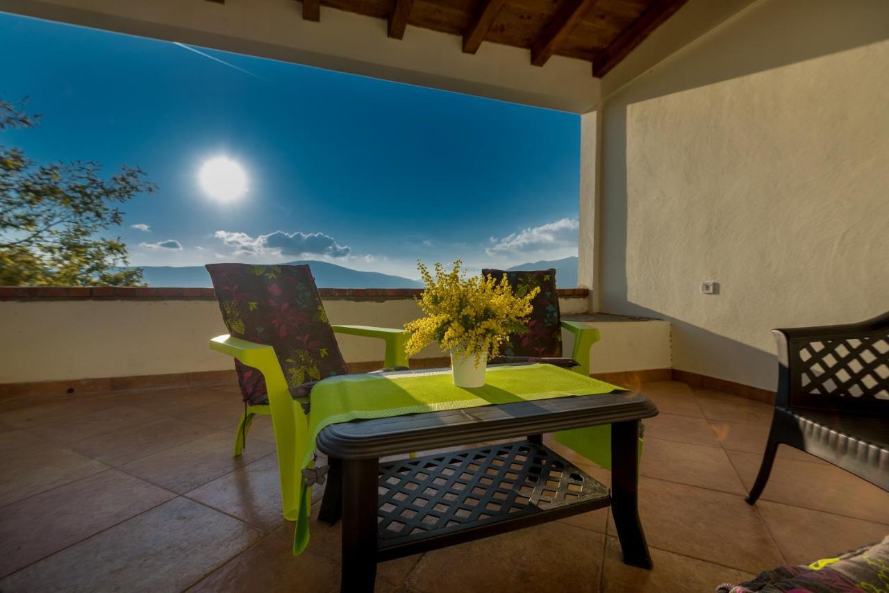 Holiday Home Nives Tivat Exterior foto